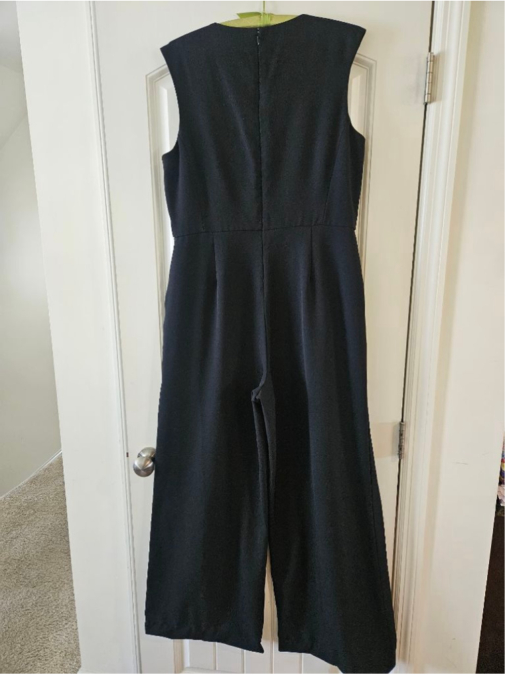 Women's TAHARI ARTHUR S. LEVINE Black Sleeveless Jumpsuit Size 14 - Picture 8 of 9